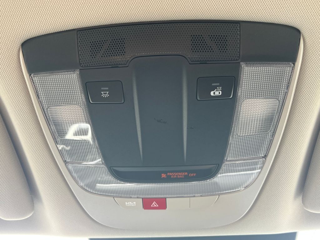2026 Kia K5 LXS Image 28 of 33