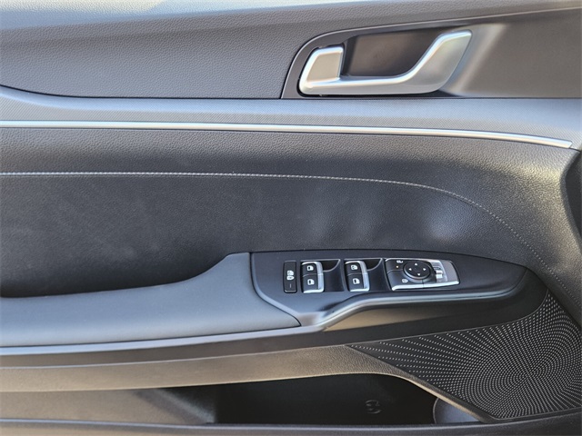 2026 Kia K5 LXS Image 18 of 22