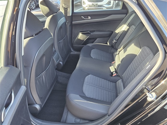 2026 Kia K5 LXS Image 10 of 22