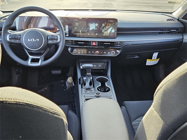 2026 Kia K5 LXS Image 13 of 22