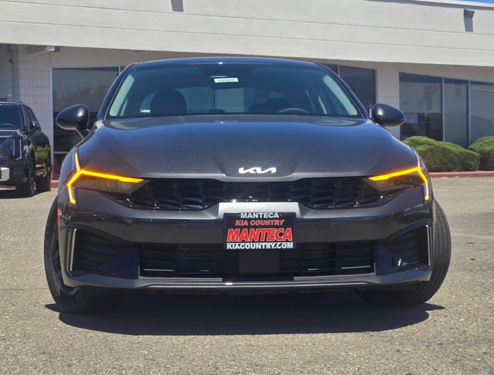 2026 Kia K5 LXS Image 2 of 21