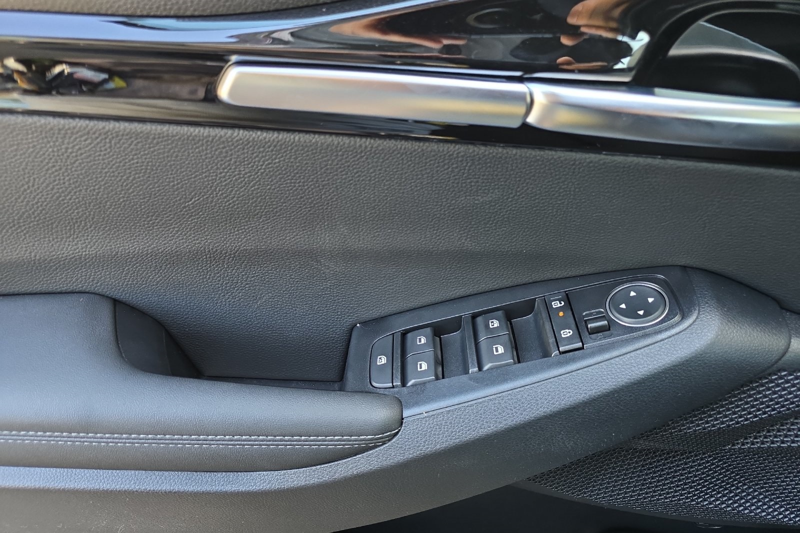 2026 Kia Seltos S Image 18 of 23