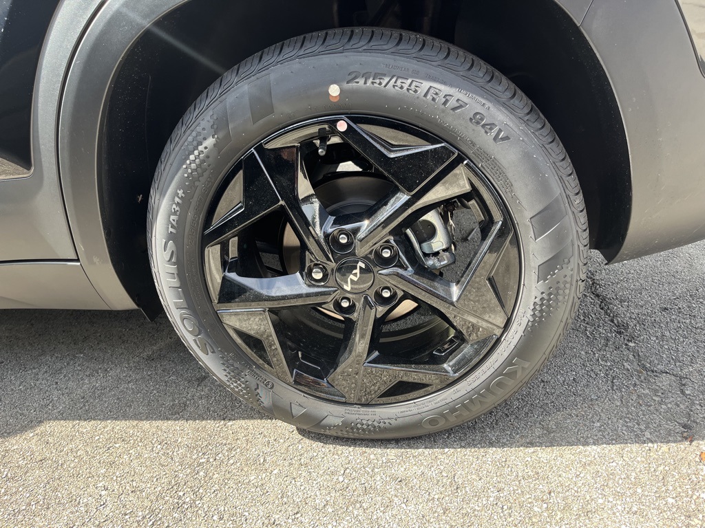 2026 Kia Seltos EX Image 8 of 32