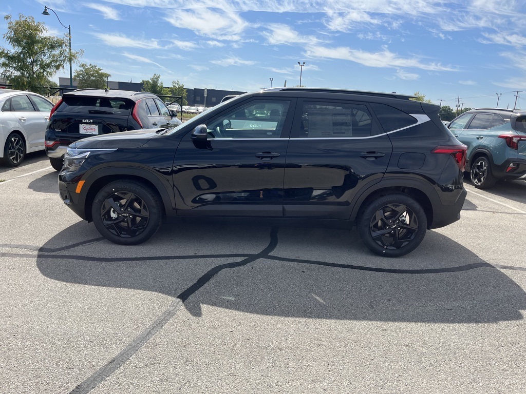 2026 Kia Seltos EX Image 6 of 32