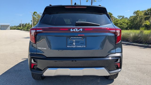 2026 Kia Seltos EX Image 8 of 36