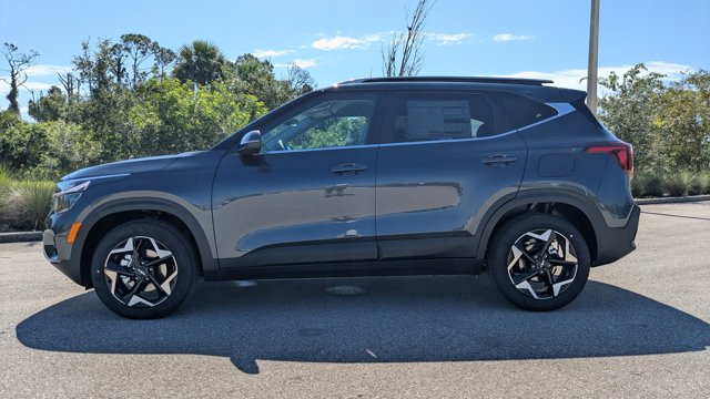 2026 Kia Seltos EX Image 10 of 36