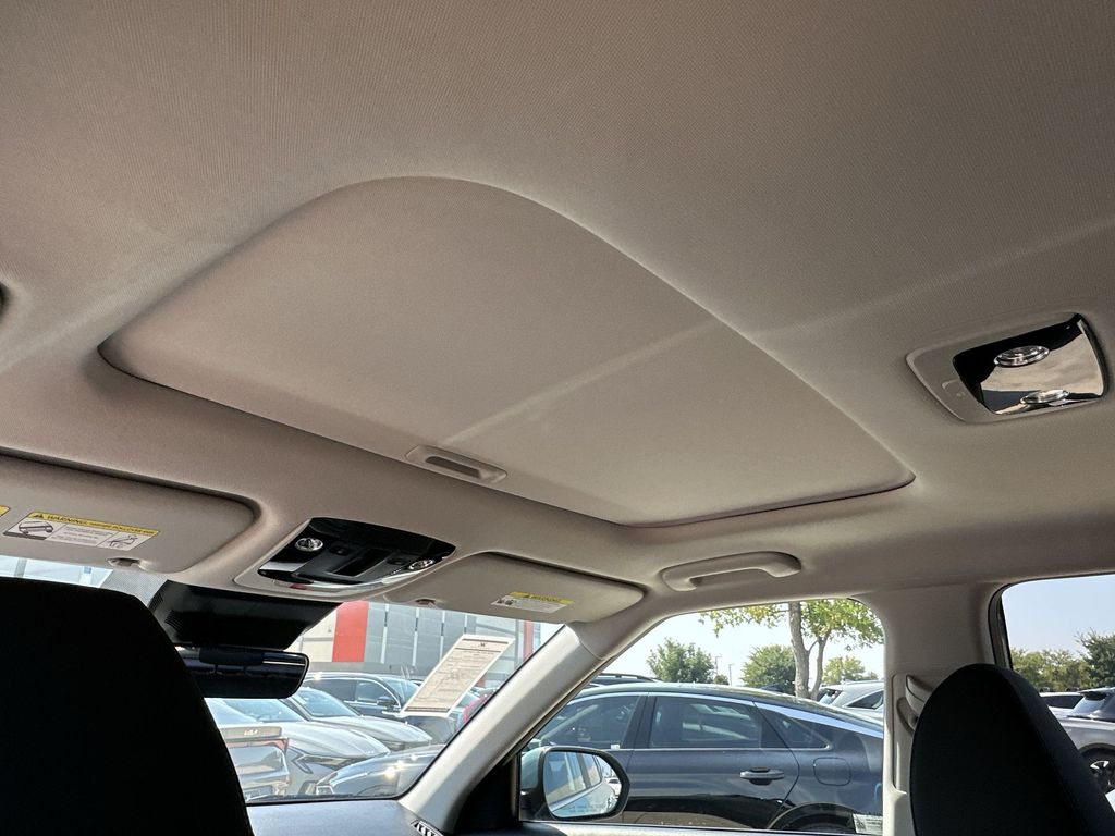 2026 Kia Seltos EX Image 16 of 26