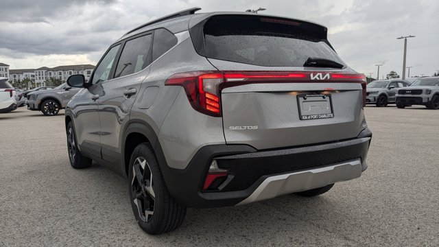 2026 Kia Seltos EX Image 8 of 36