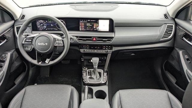 2026 Kia Seltos EX Image 14 of 36