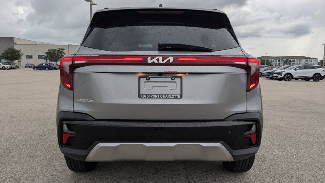 2026 Kia Seltos EX Image 9 of 36