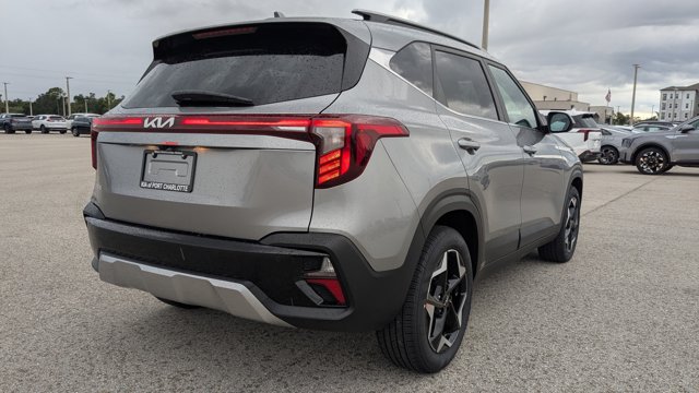 2026 Kia Seltos EX Image 7 of 36