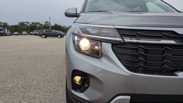 2026 Kia Seltos EX Image 26 of 36