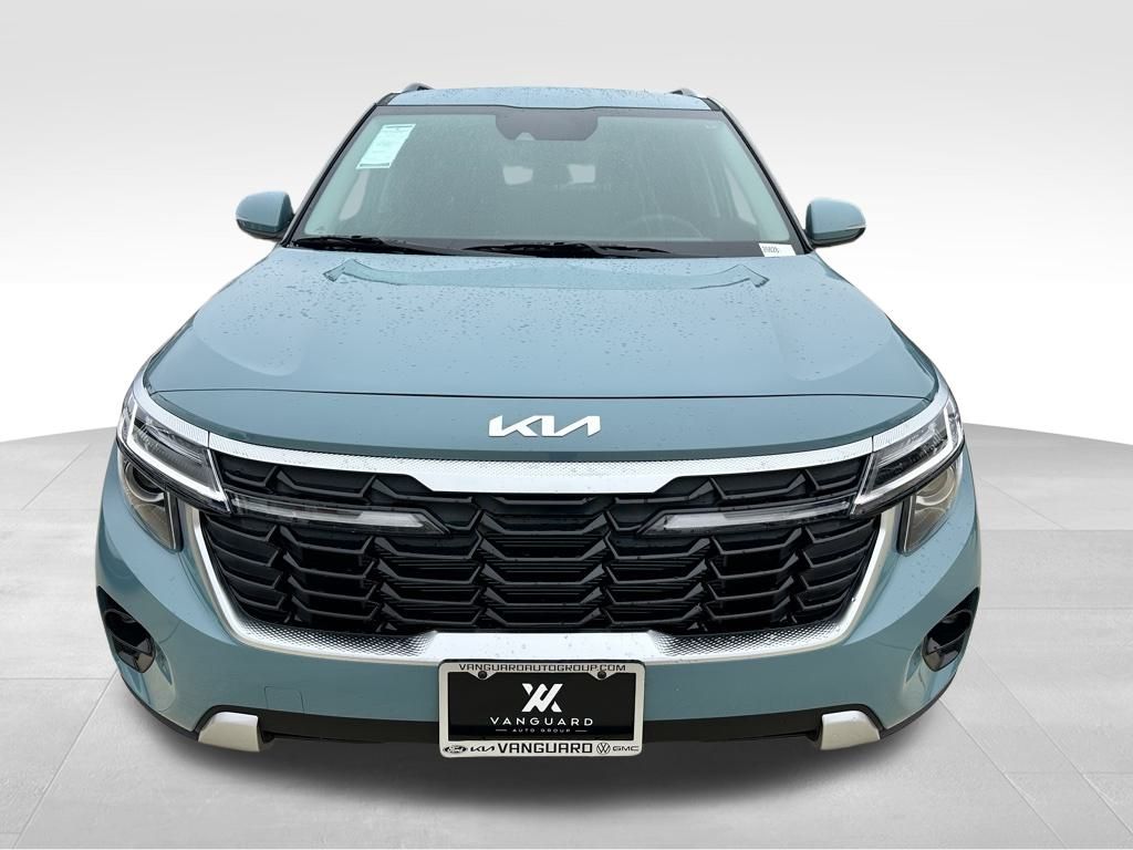 2026 Kia Seltos EX Image 2 of 25