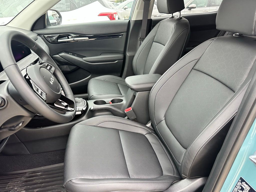 2026 Kia Seltos EX Image 11 of 25