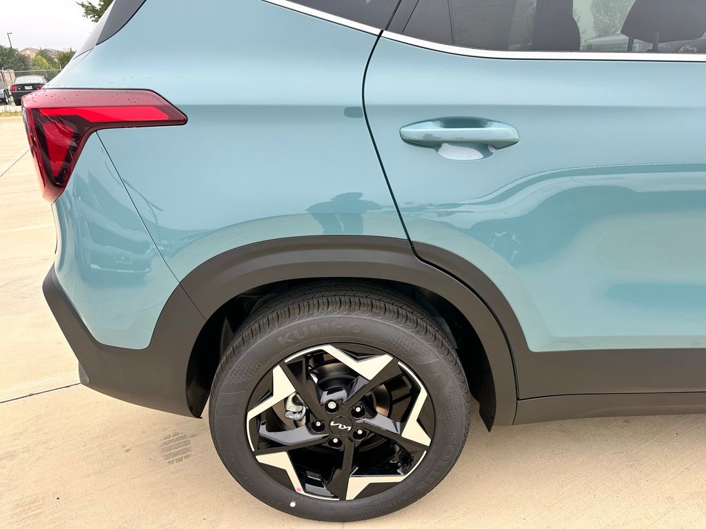 2026 Kia Seltos EX Image 6 of 25