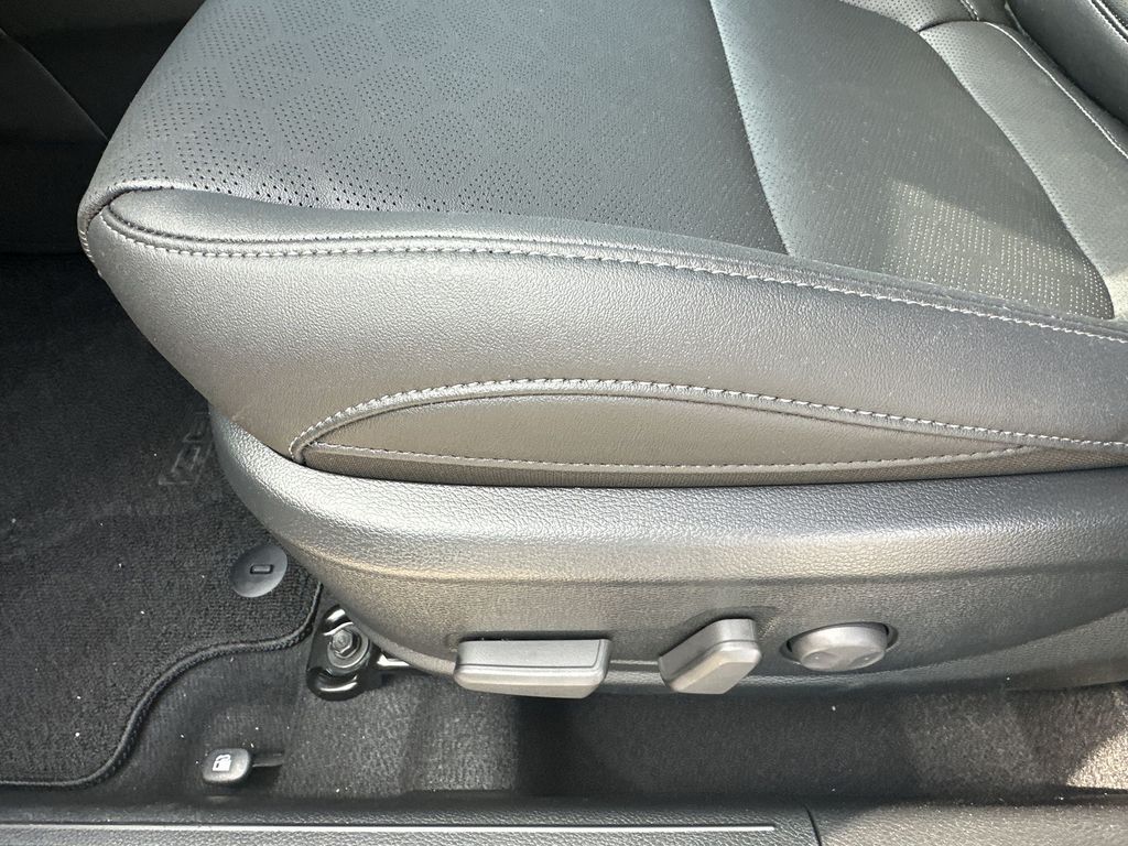 2026 Kia Seltos EX Image 23 of 25