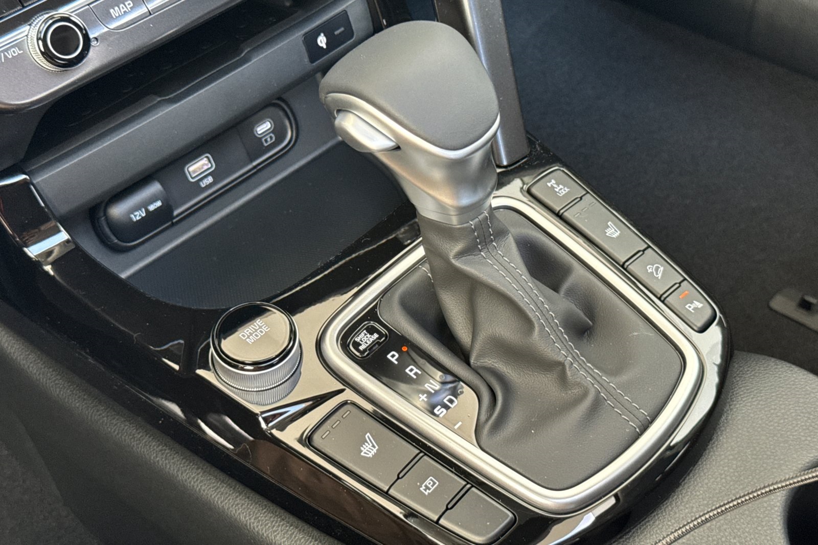 2026 Kia Seltos EX Image 19 of 24