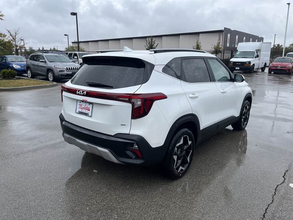 2026 Kia Seltos EX Image 4 of 32