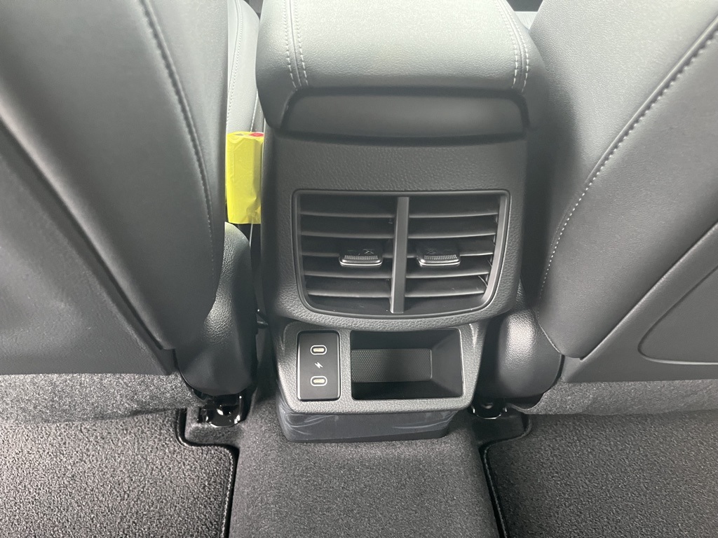 2026 Kia Seltos EX Image 27 of 32