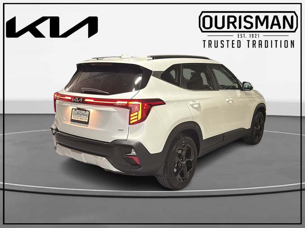 2026 Kia Seltos EX Image 3 of 31