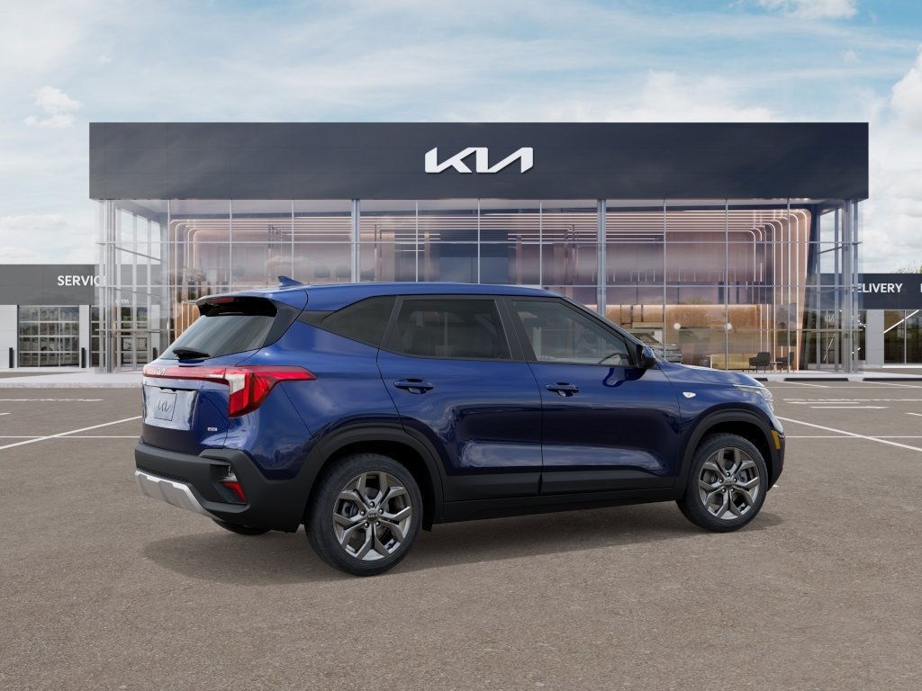 Vehicle image 6 of 27