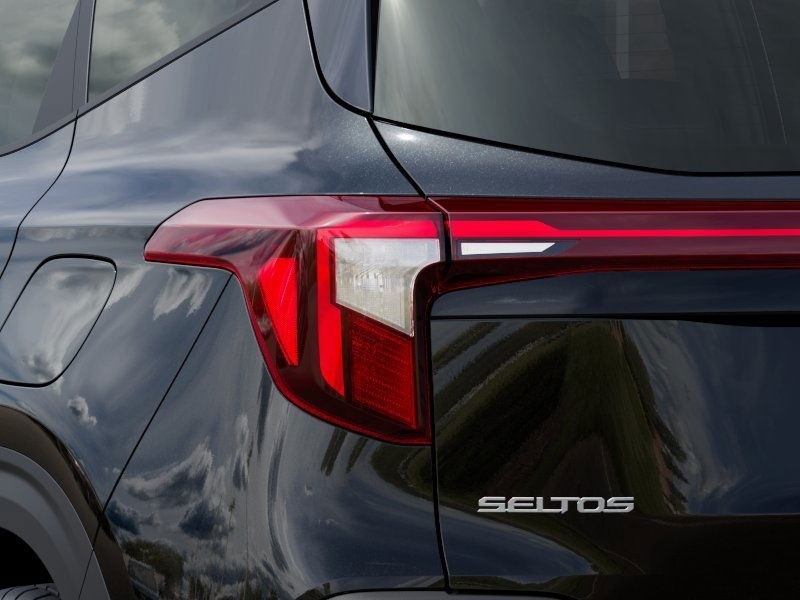 Vehicle image 24 of 27