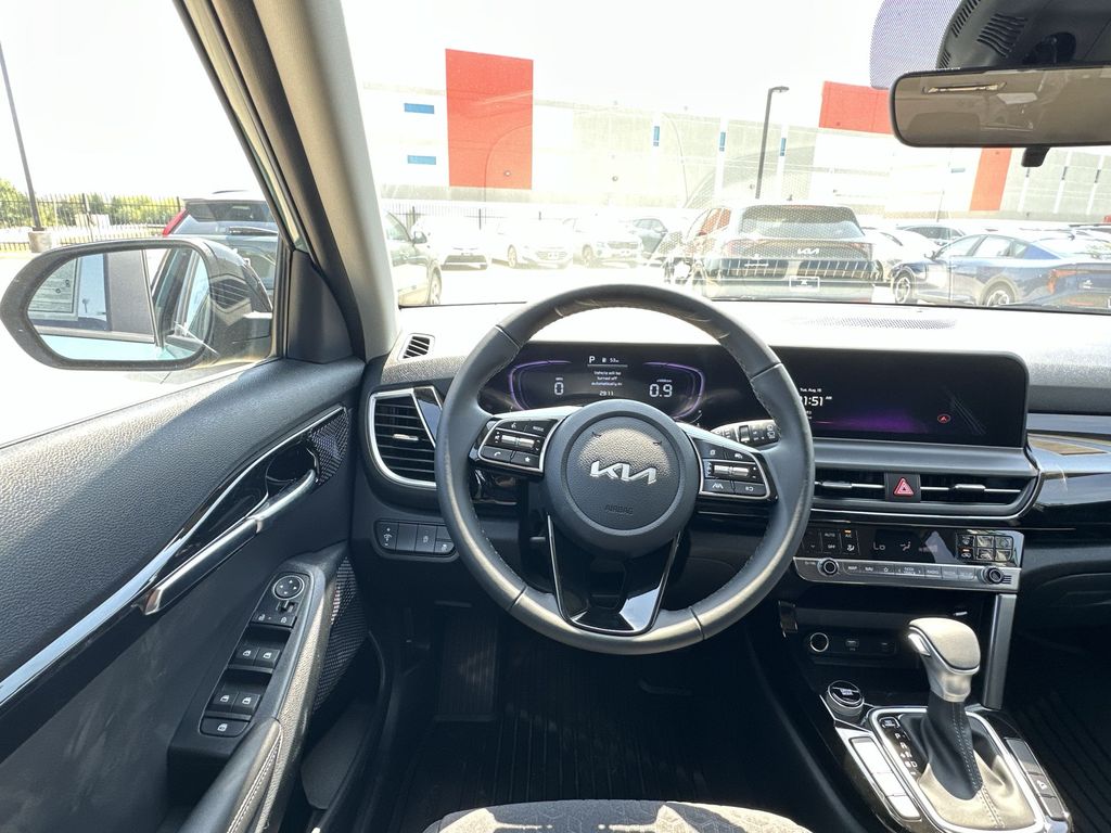 2026 Kia Seltos S Image 14 of 24