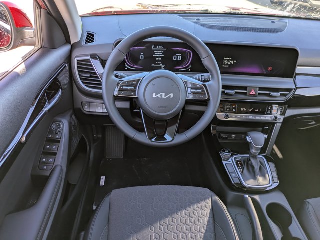 2026 Kia Seltos S Image 14 of 28