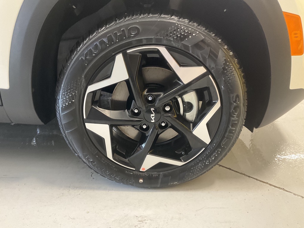 2026 Kia Seltos S Image 8 of 32