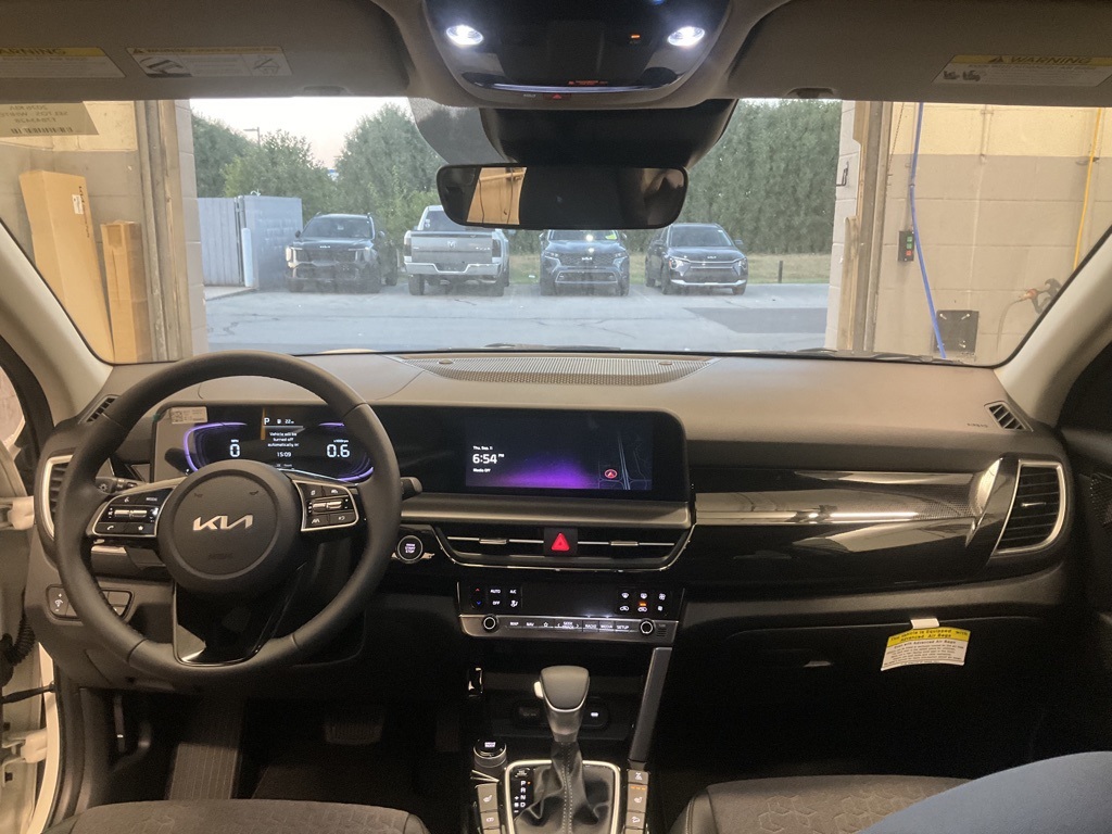 2026 Kia Seltos S Image 14 of 32