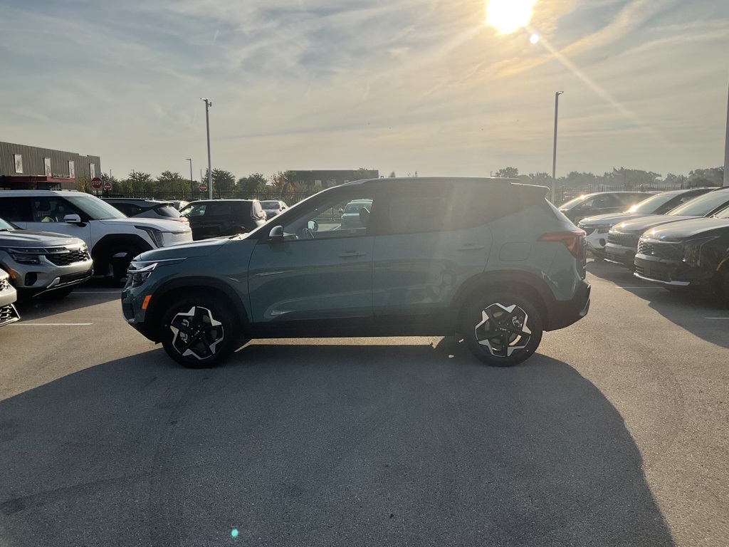2026 Kia Seltos S Image 6 of 30