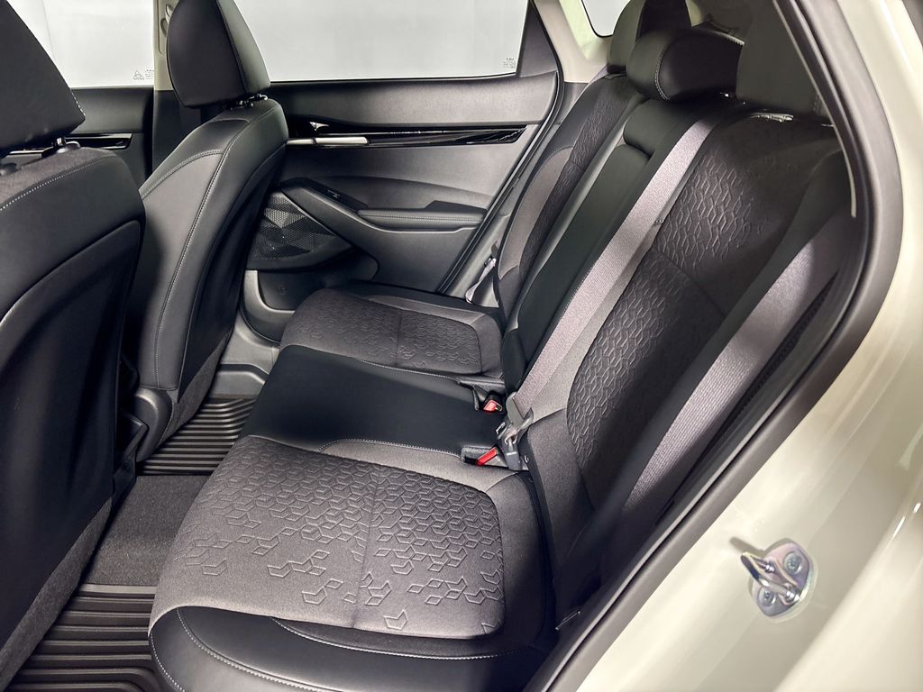 2026 Kia Seltos S Image 14 of 25