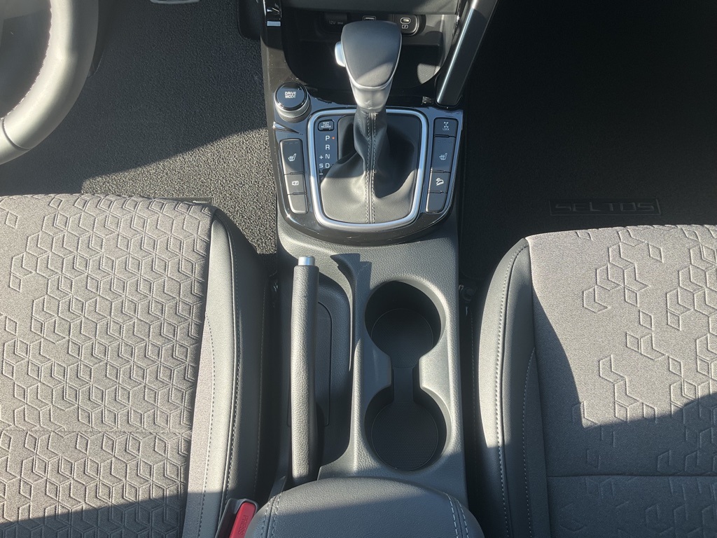 2026 Kia Seltos S Image 25 of 33