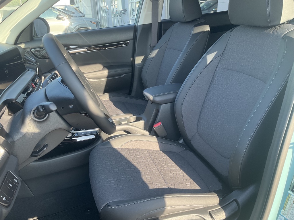 2026 Kia Seltos S Image 12 of 33