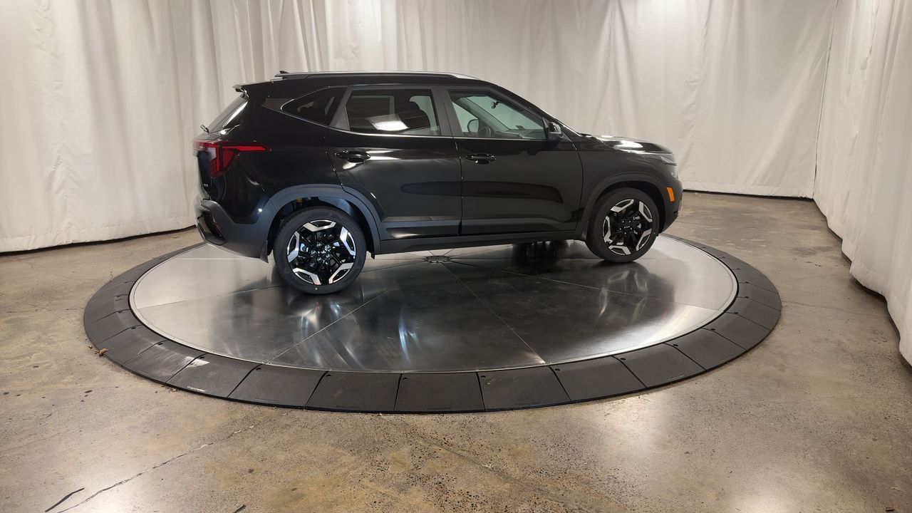 2026 Kia Seltos SX Image 3 of 32