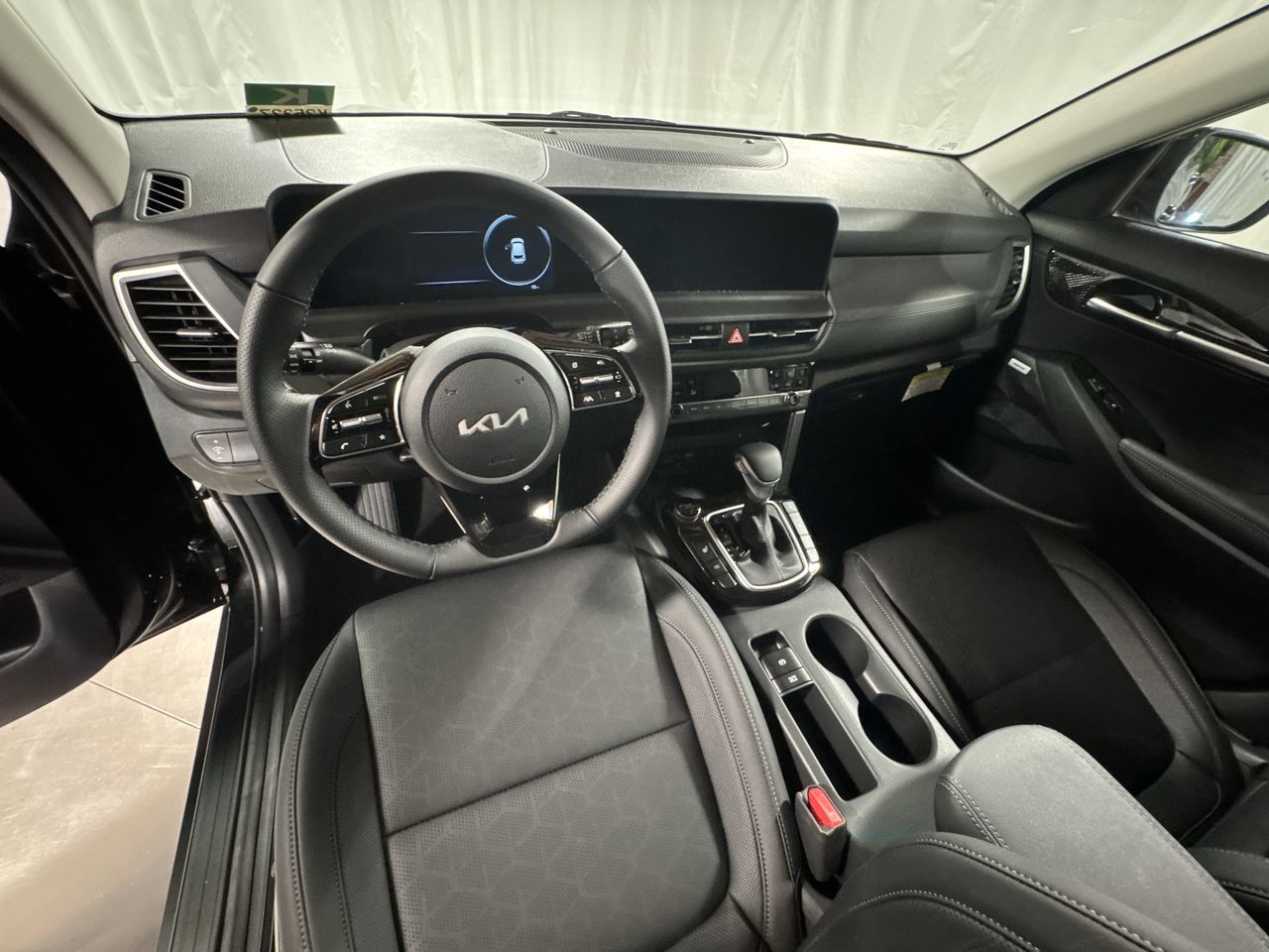 2026 Kia Seltos SX Image 16 of 32