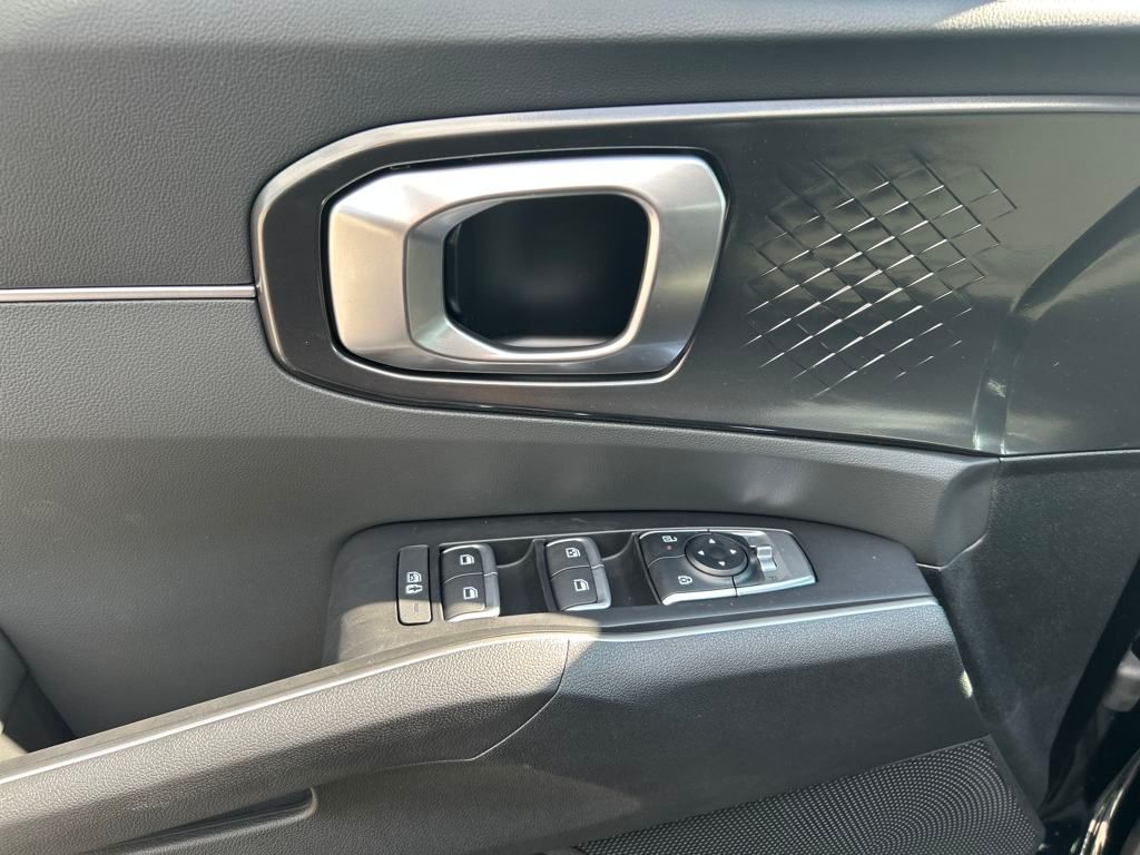 2026 Kia Sorento LX Image 22 of 32