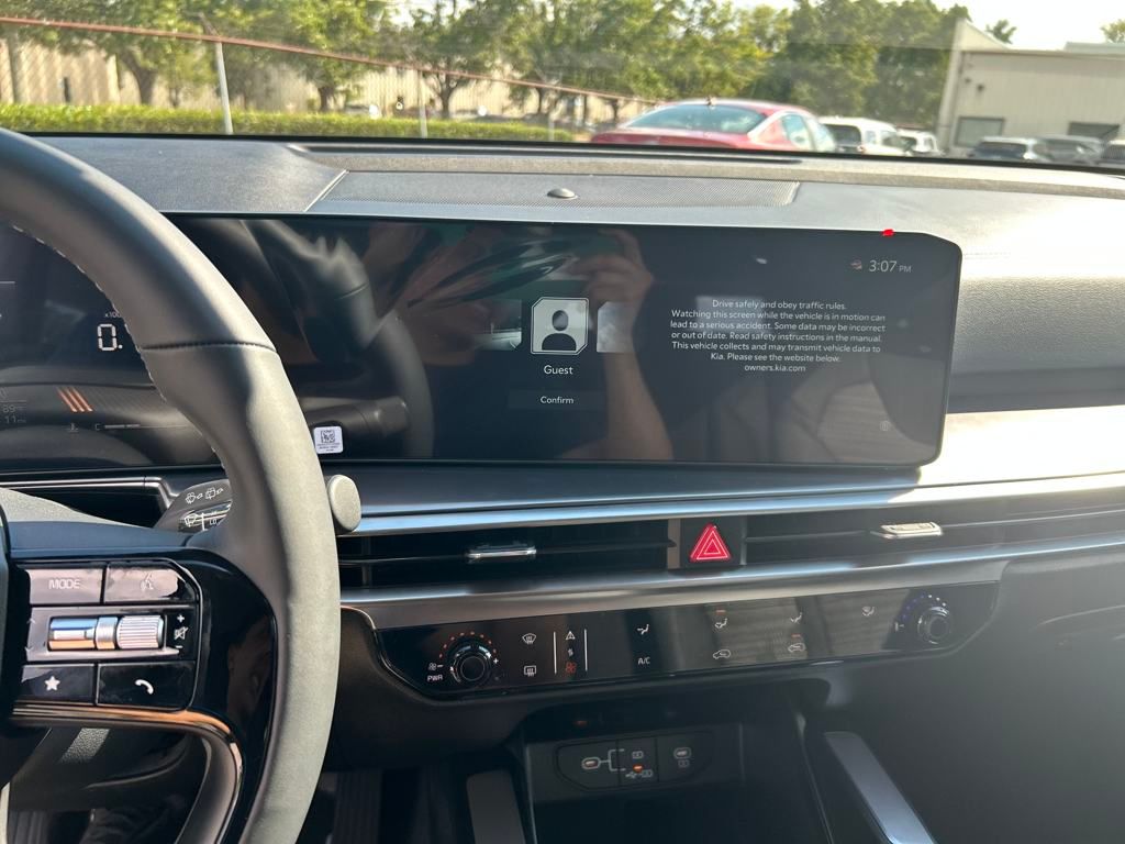 2026 Kia Sorento LX Image 28 of 32