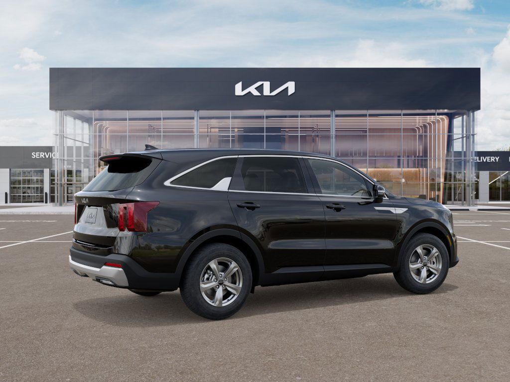 2026 Kia Sorento LX Image 4 of 27