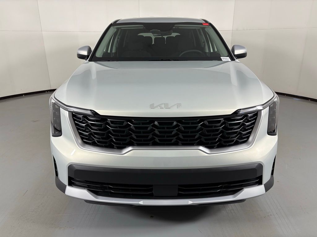 2026 Kia Sorento LX Image 2 of 43