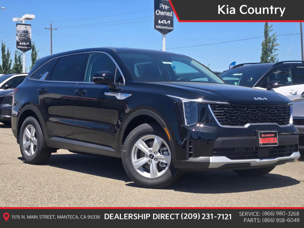 2026 Kia Sorento LX Image 1 of 16