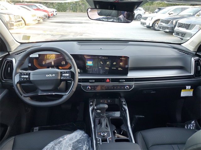 2026 Kia Sorento S Image 12 of 34