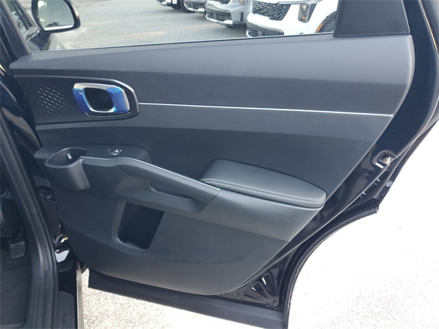 2026 Kia Sorento S Image 23 of 34