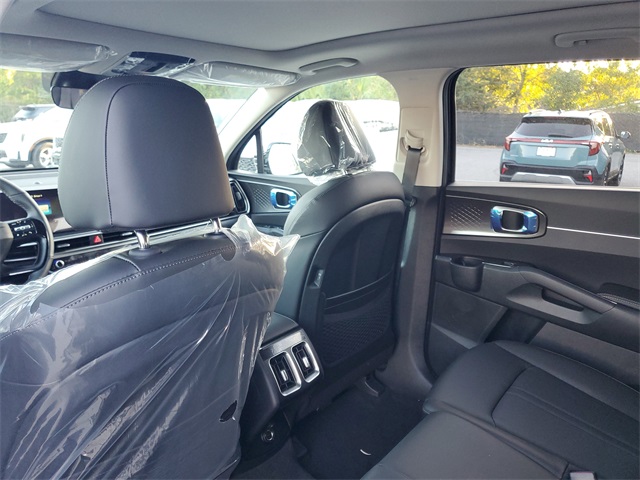 2026 Kia Sorento S Image 28 of 34