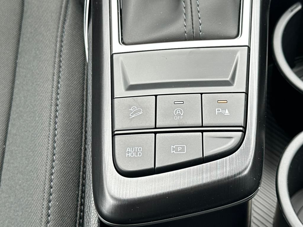 Vehicle image 26 of 35