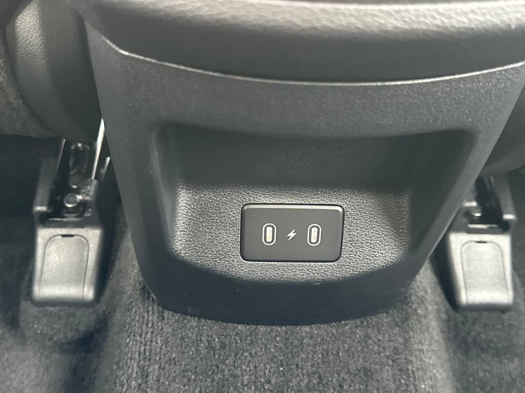 Vehicle image 16 of 35