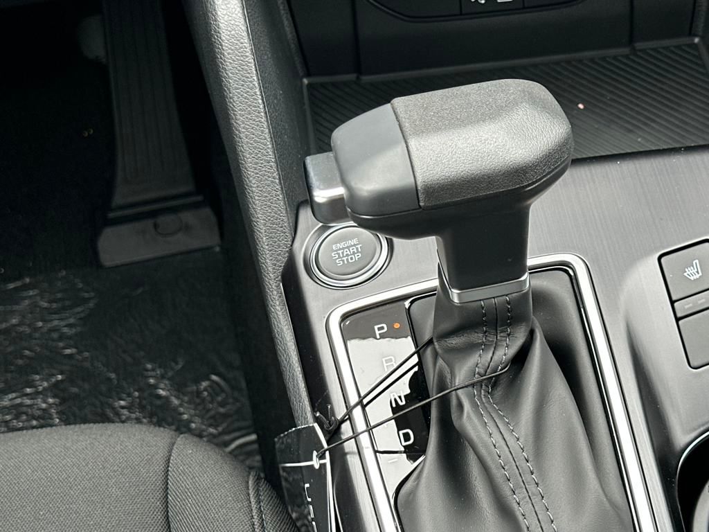 Vehicle image 24 of 35