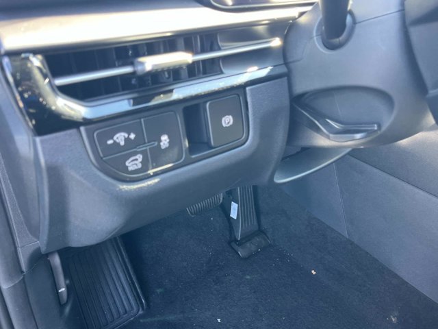 2026 Kia Sportage EX Image 29 of 36