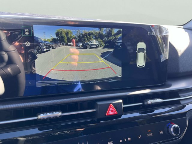 2026 Kia Sportage EX Image 17 of 36