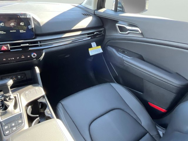 2026 Kia Sportage EX Image 13 of 36